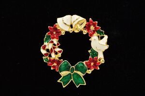 SFJ Vintage Christmas Holiday Wreath Pin Brooch  Dove Bells Gold Green Red BinJ
